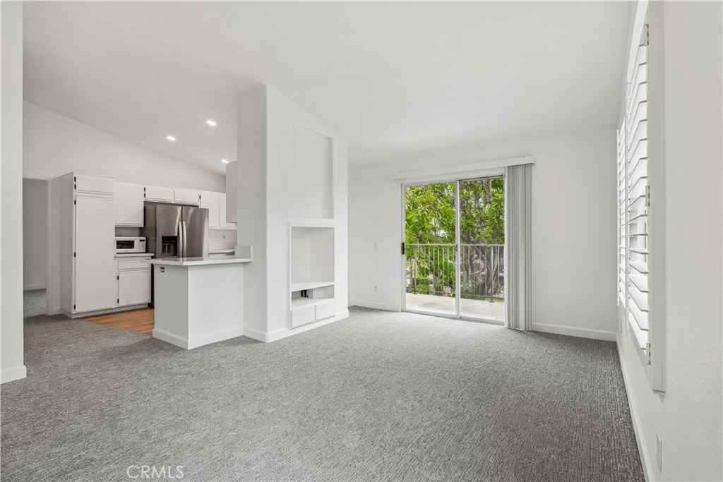 35 Violado #35 - Photo 3 of 31