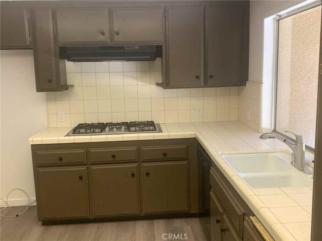 2114 Forbes Ave #2114 - Photo 7 of 26