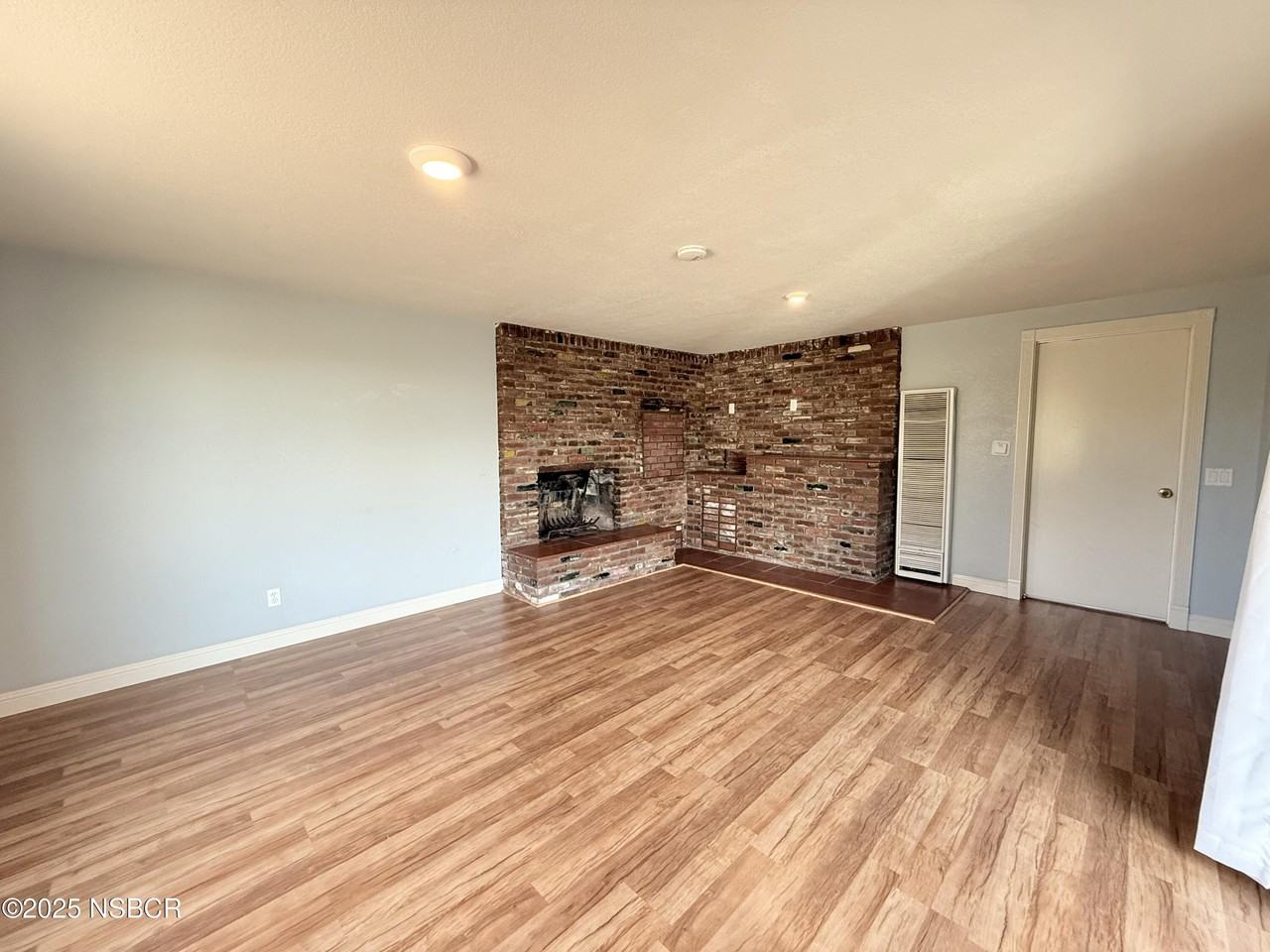 1281 Via Del Carmel #1281 - Photo 3 of 24