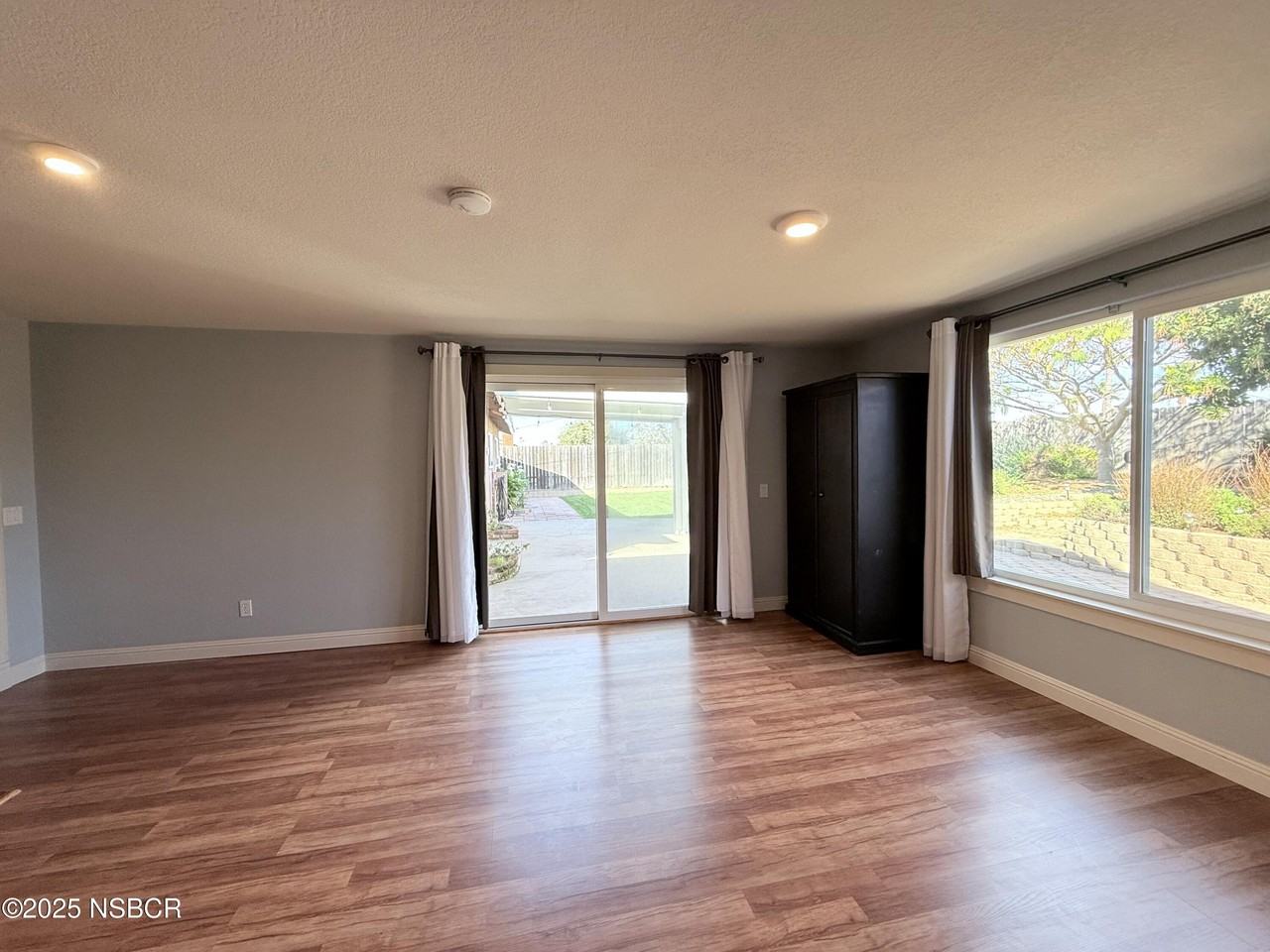 1281 Via Del Carmel #1281 - Photo 4 of 24