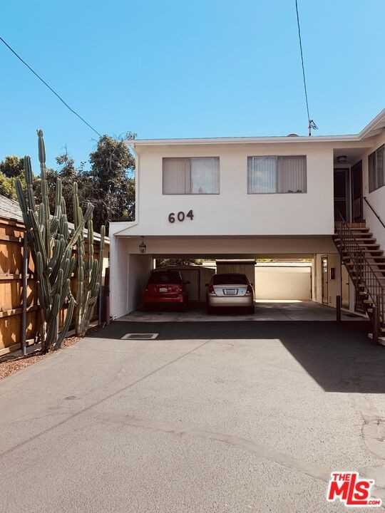 604 E Windsor Rd #604C - Photo 3 of 22