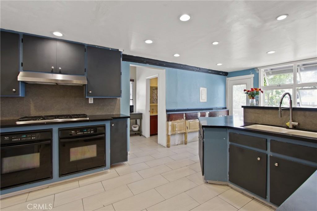 2356 Bonita Ave #2356 - Photo 5 of 6