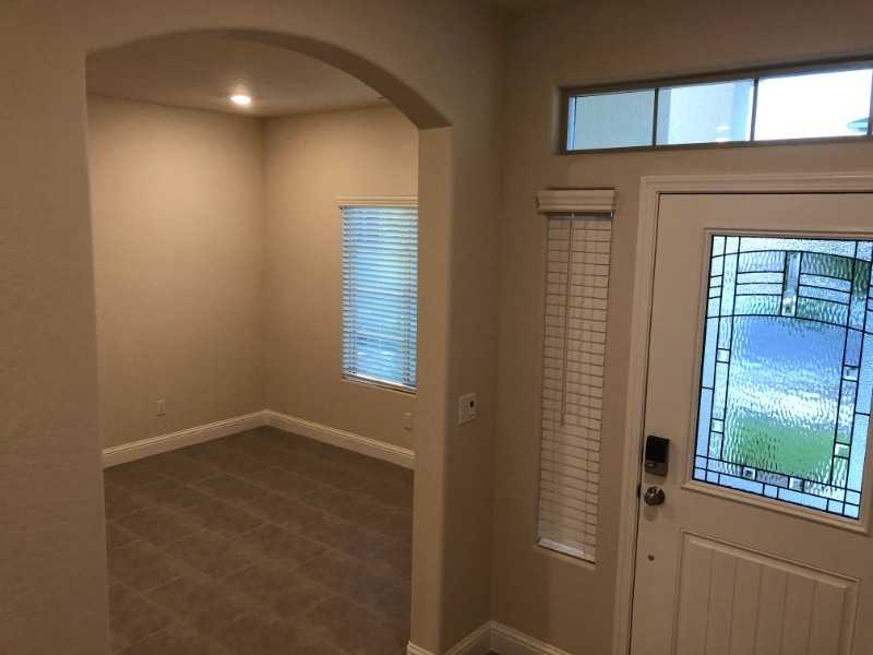 2047 W Sunnyview Ave - Photo 3 of 27