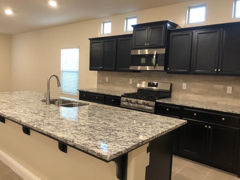 2047 W Sunnyview Ave - Photo 4 of 27