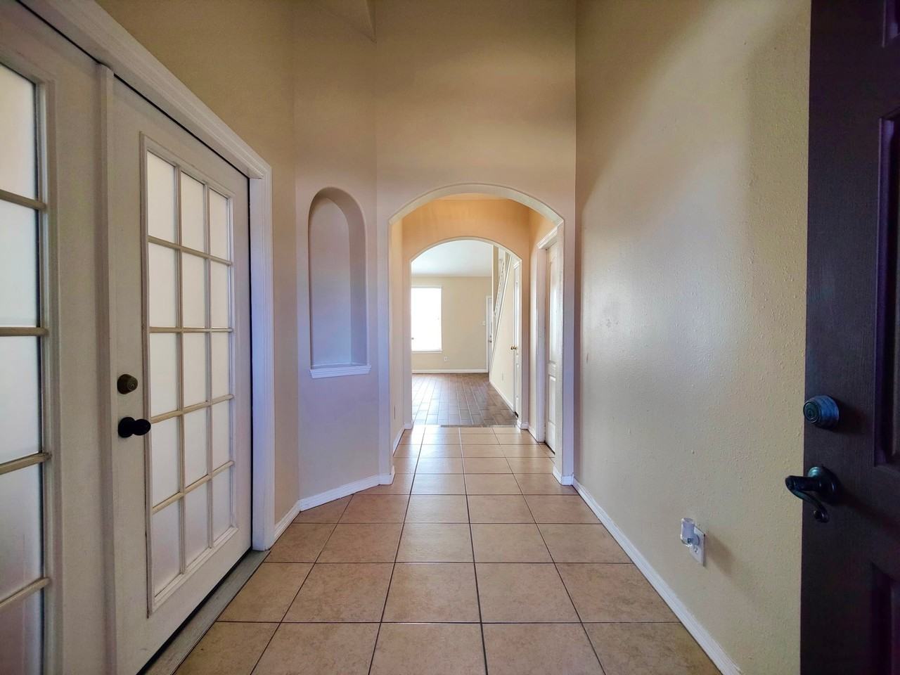 21915 Stockbridge Ln #21915 - Photo 6 of 25