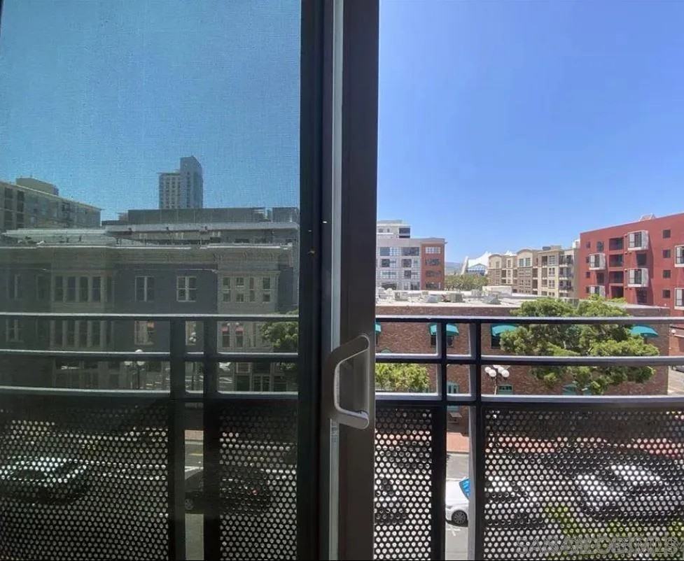 450 J St #450-4211 - Photo 3 of 22