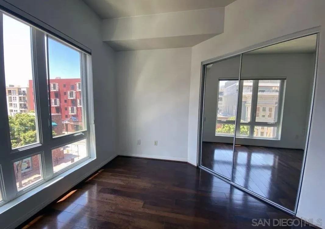 450 J St #450-4211 - Photo 7 of 22