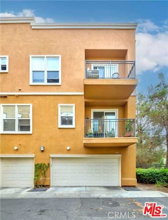 1108 Jewett Dr #1108 - Photo 3 of 8