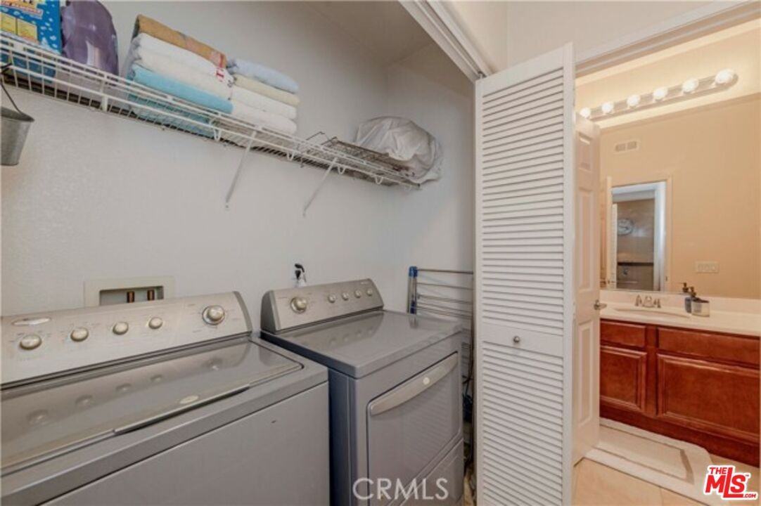 1108 Jewett Dr #1108 - Photo 6 of 8