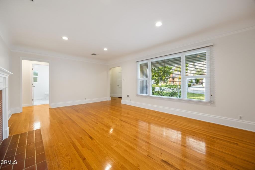 2380 Queensberry Rd #2380 - Photo 2 of 24