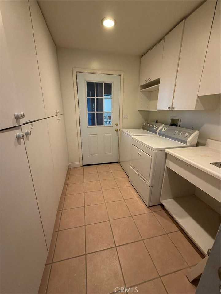 48628 Adeline Way #48628 - Photo 6 of 26