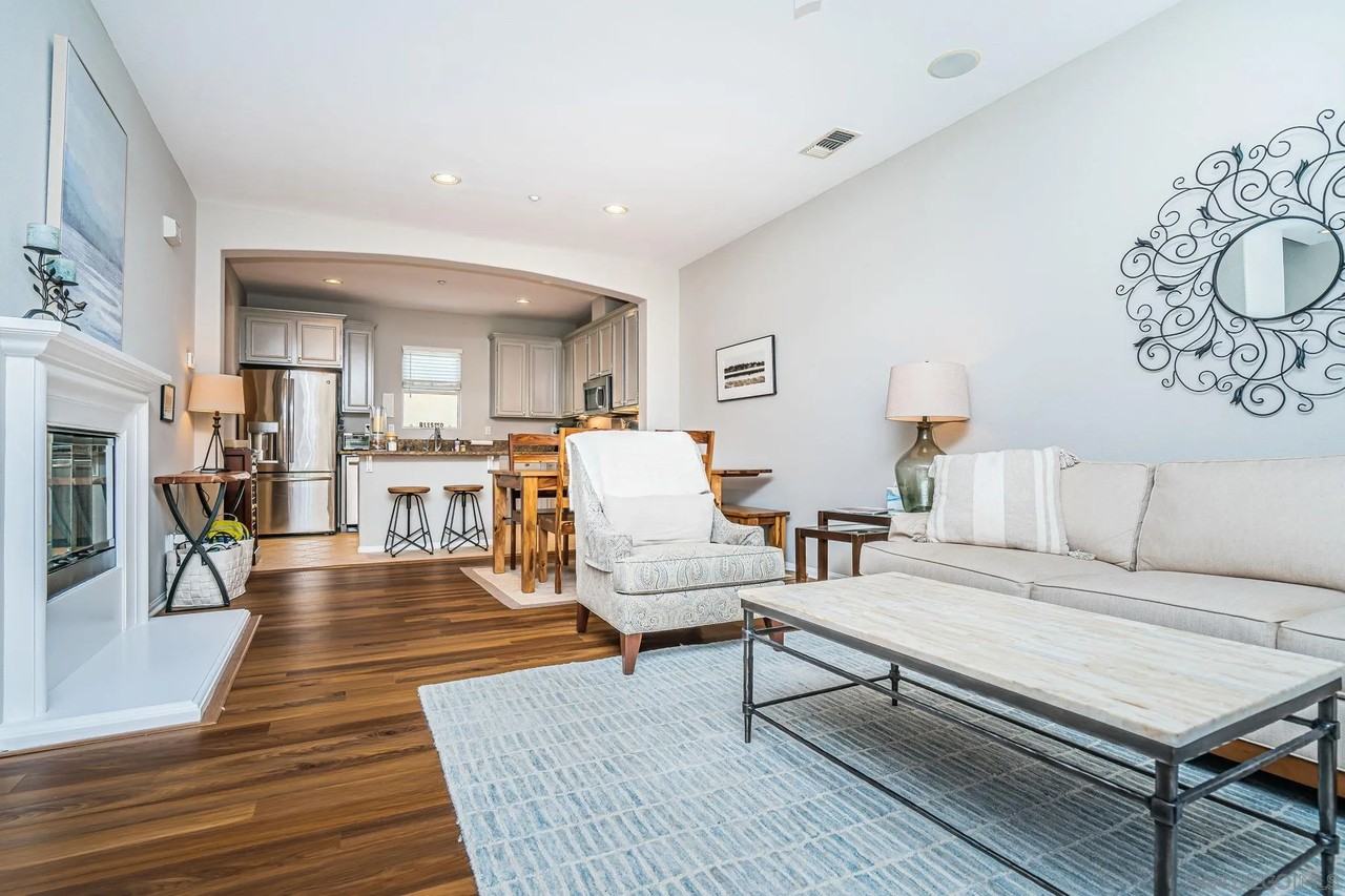 2556 Escala Cir #2556 - Photo 6 of 47