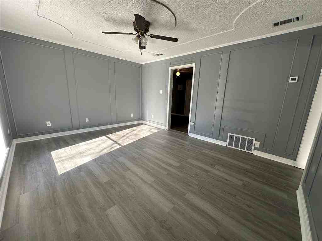 113 Gordon Dr #113 - Photo 2 of 10