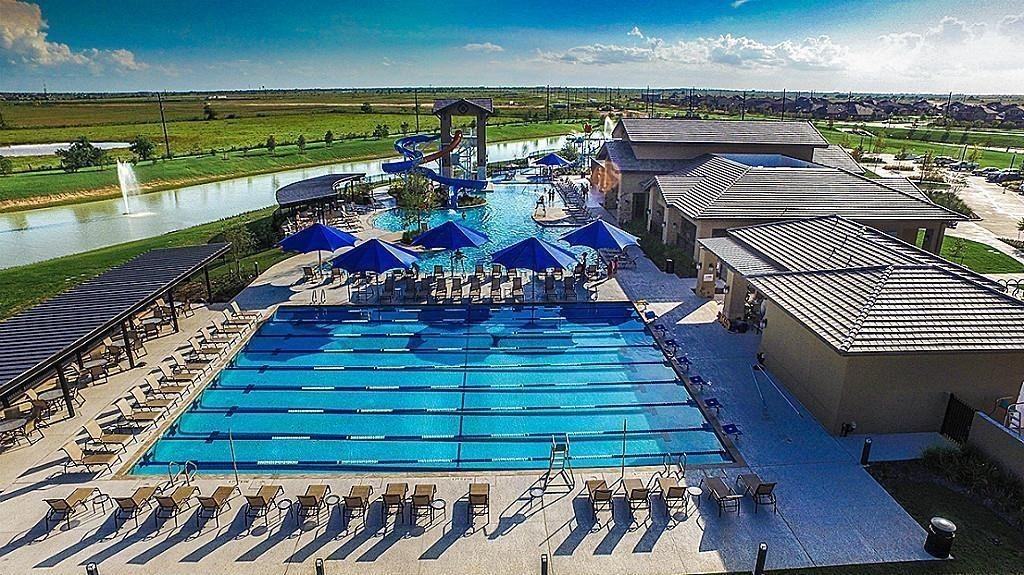 29210 Jacobs River Dr #29210 - Photo 2 of 11