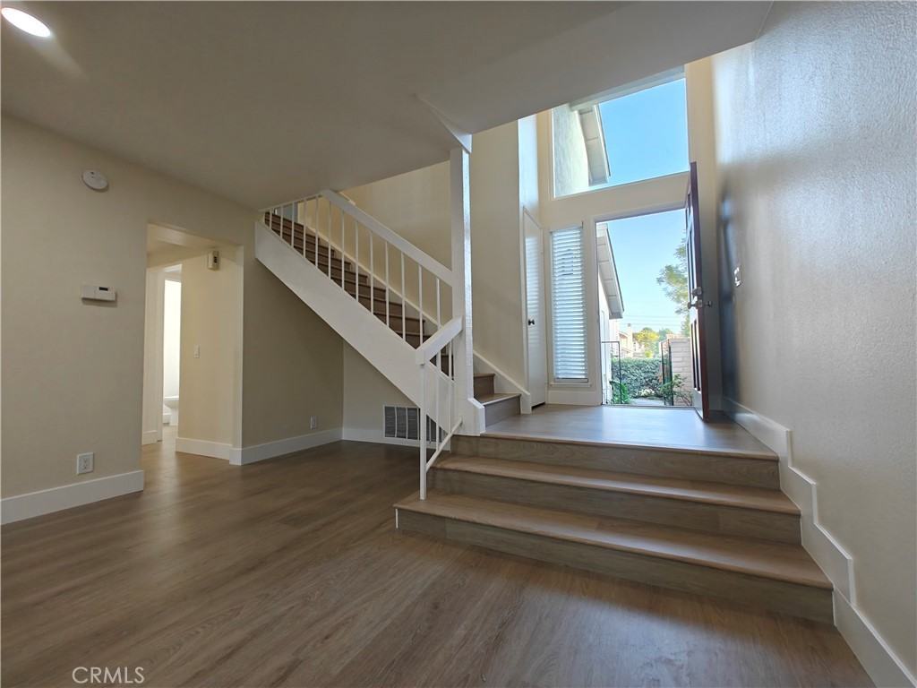 4 Brookmont #4 - Photo 2 of 31