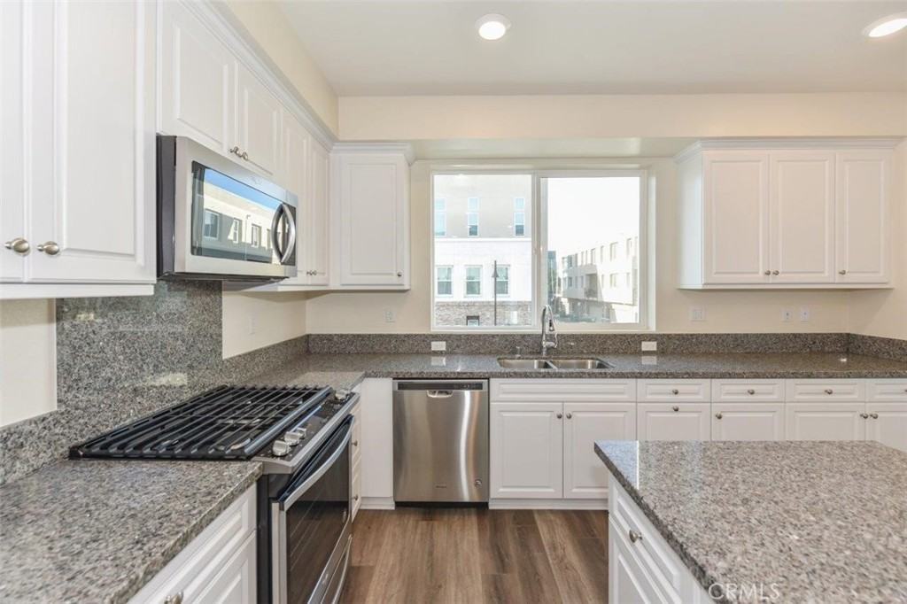 106 Unity #106 - Photo 4 of 32