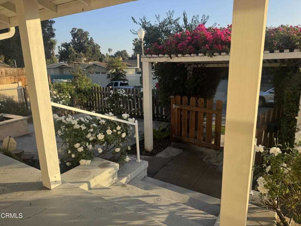 625 E Mountain St #625 - Photo 4 of 46