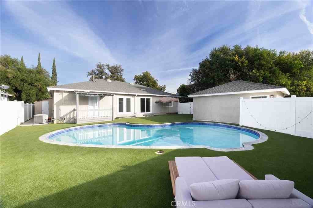 19138 Hartland St #19138 - Photo 2 of 23