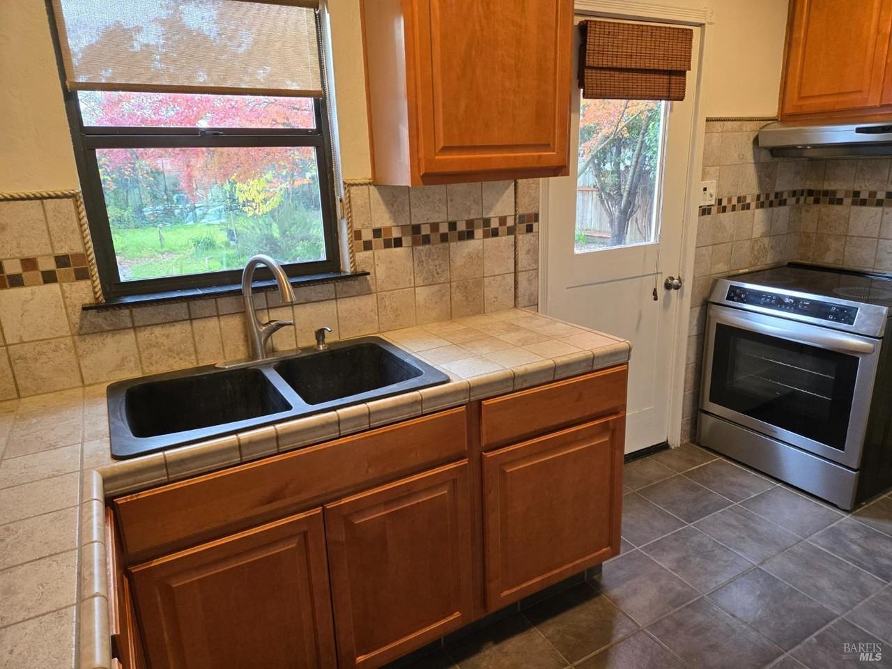 1521 Park Ave #1521 - Photo 2 of 8