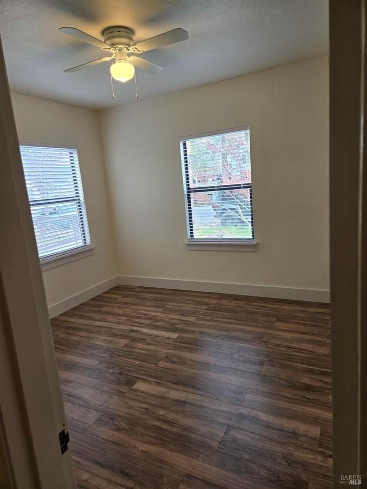 1521 Park Ave #1521 - Photo 7 of 8