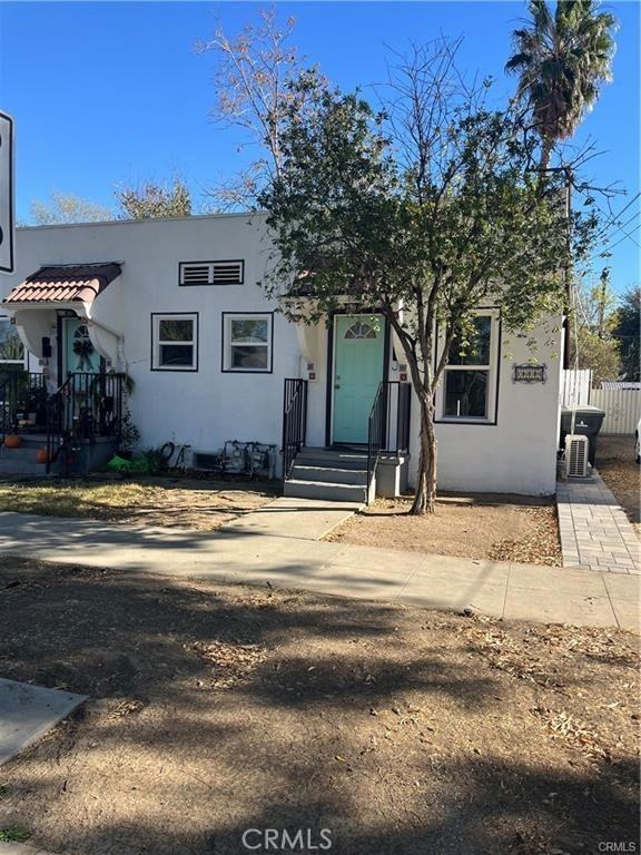 3438 Locust St #3438 - Photo 2 of 39