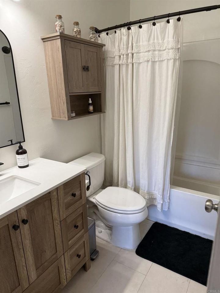 7704 Caminito Tingo #7704-102 - Photo 7 of 10