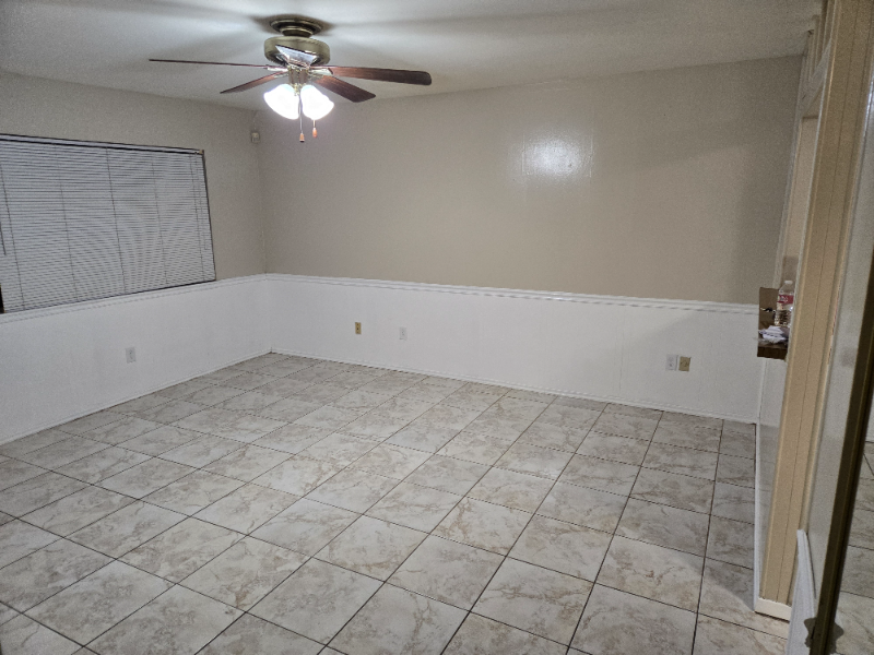 428 Holy Cross Pl - Photo 3 of 16