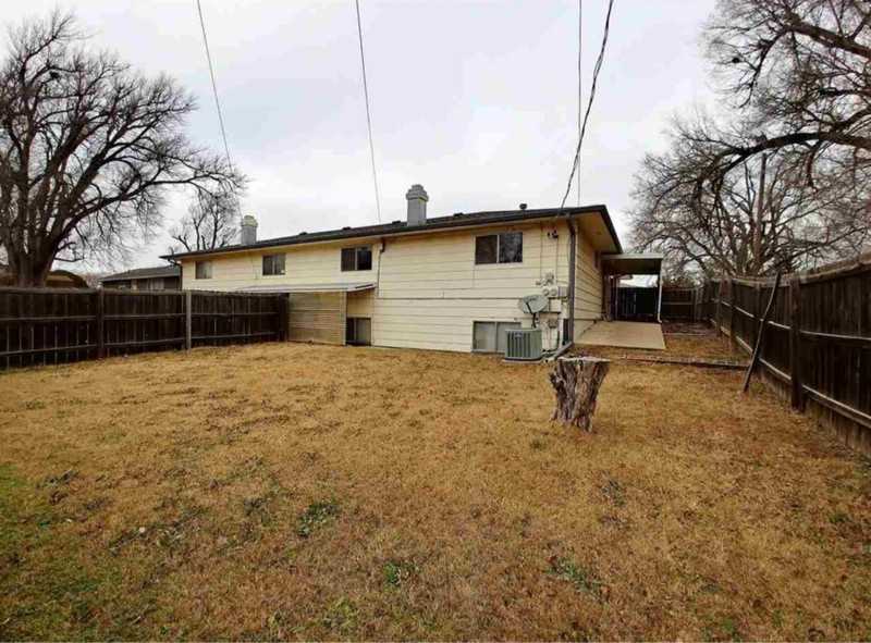 8415 E Gilbert St - Photo 5 of 24