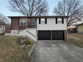 3909 S Marshall Dr - Photo 1 of 1