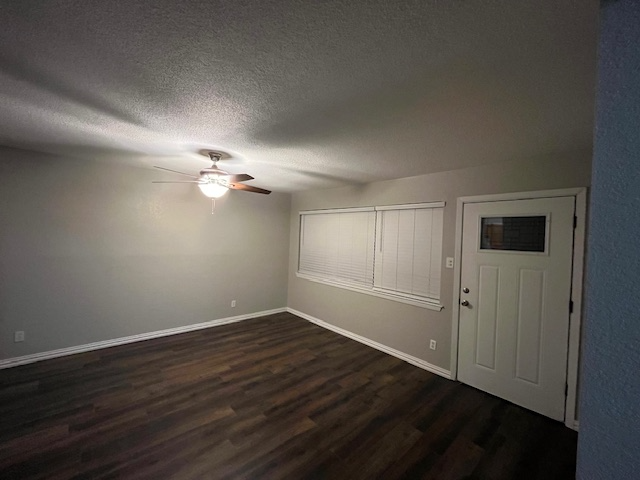 309 Myrtle Dr - Photo 3 of 10