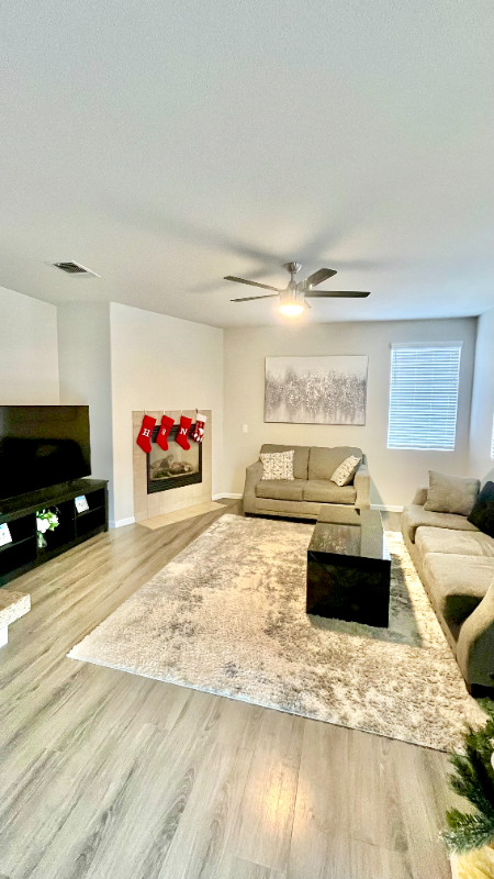 549 Plum Way - Photo 3 of 6