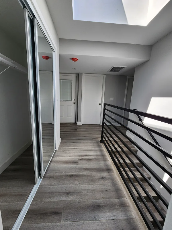 3330 Portola Ave #1-5 - Photo 7 of 10