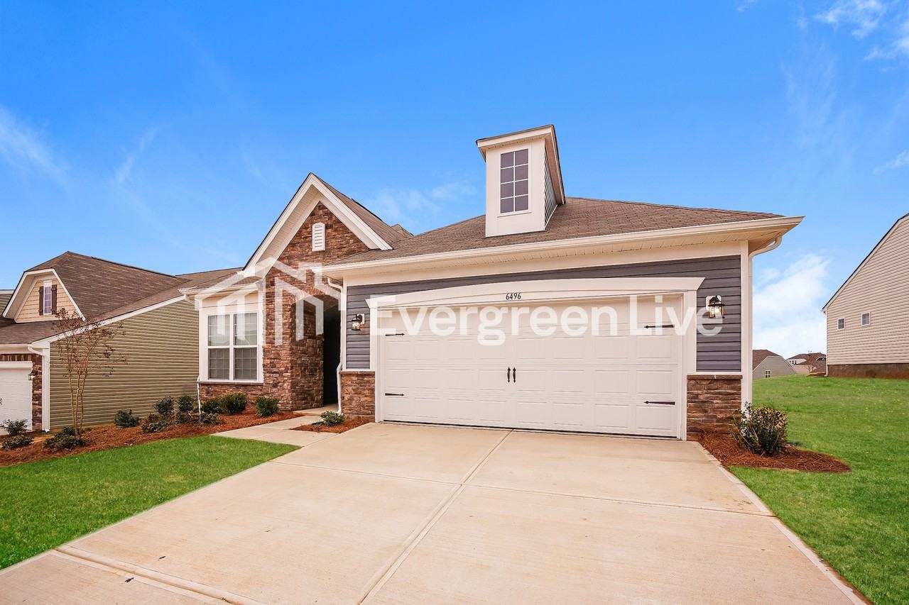 6496 Fairfax Ct - Photo 3 of 15