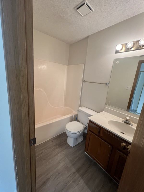 5946 Crossfield Dr - Photo 4 of 13