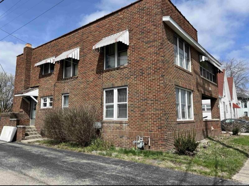 211 S Liberty St #C - Photo 2 of 10