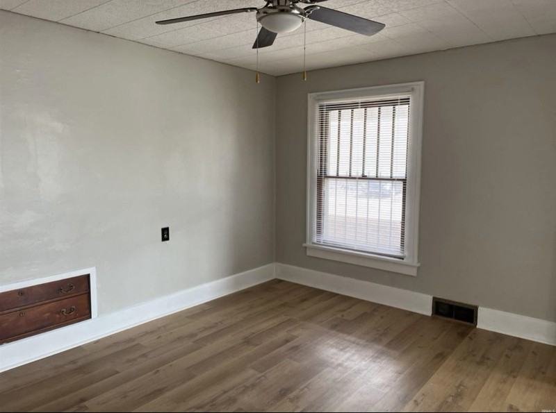 211 S Liberty St #C - Photo 7 of 10