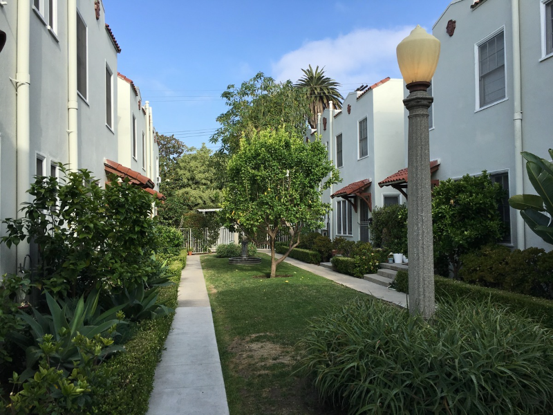 1834 N Normandie Ave - Photo 2 of 14