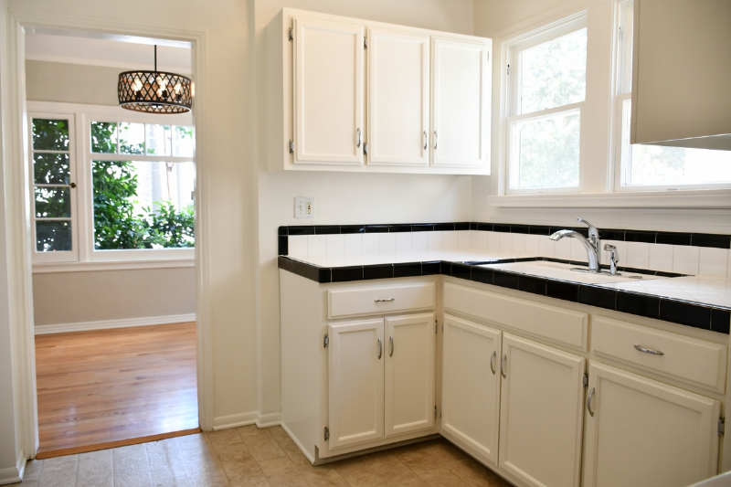 1834 N Normandie Ave - Photo 7 of 14