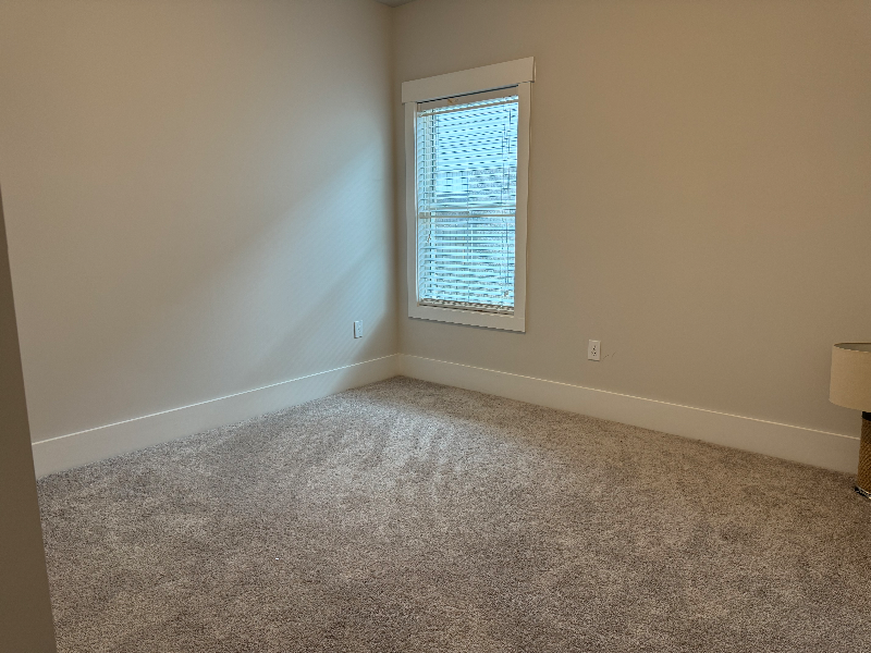 4021 Rockland Cir Se - Photo 7 of 15