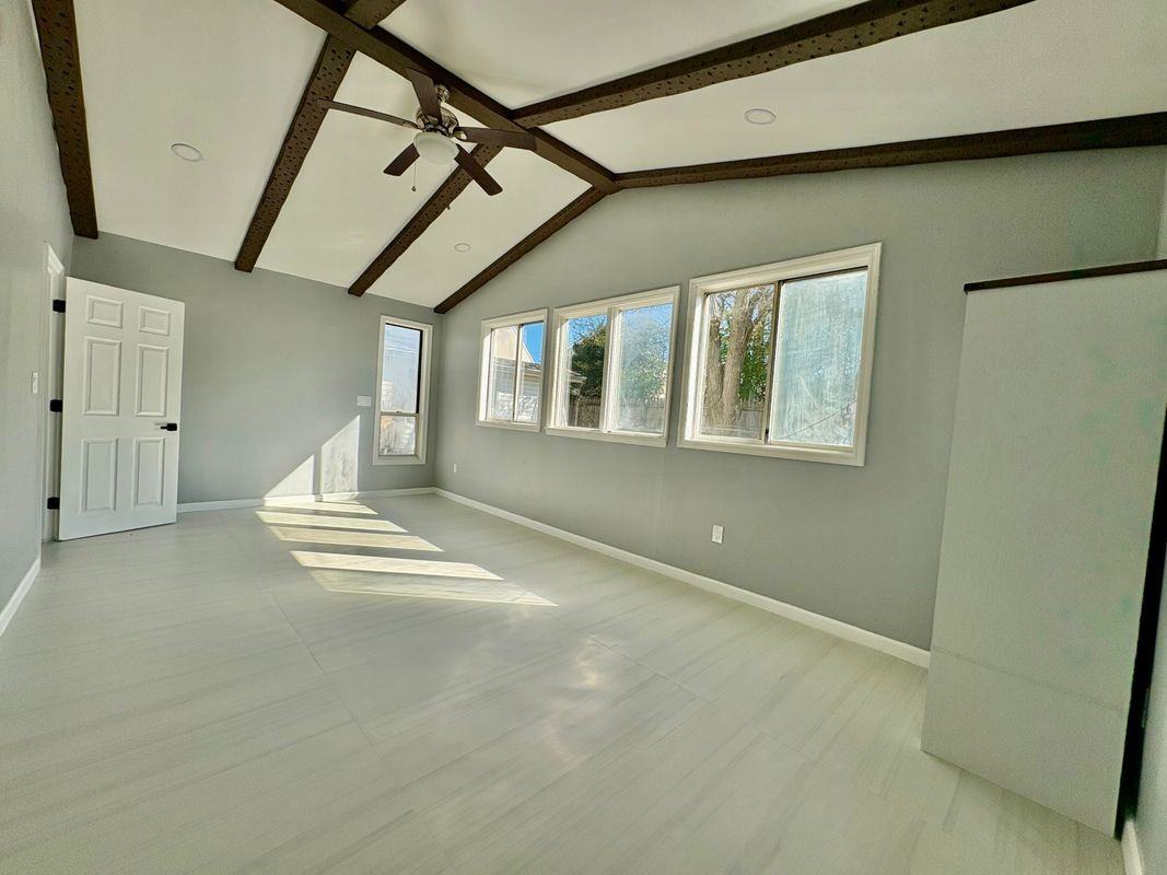 1712 Binnacle Rd - Photo 6 of 7