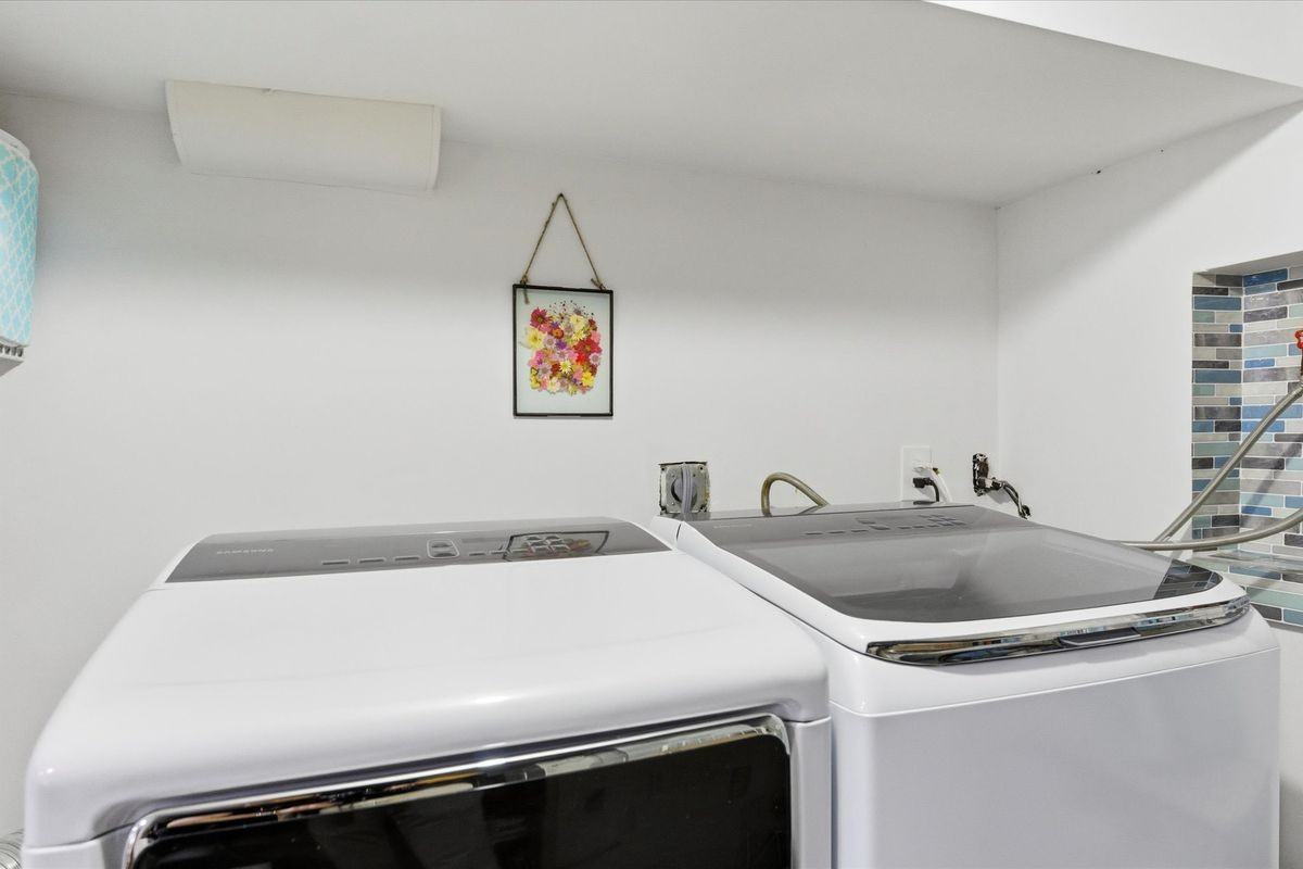 1378 4th St Sw - Photo 3 of 37