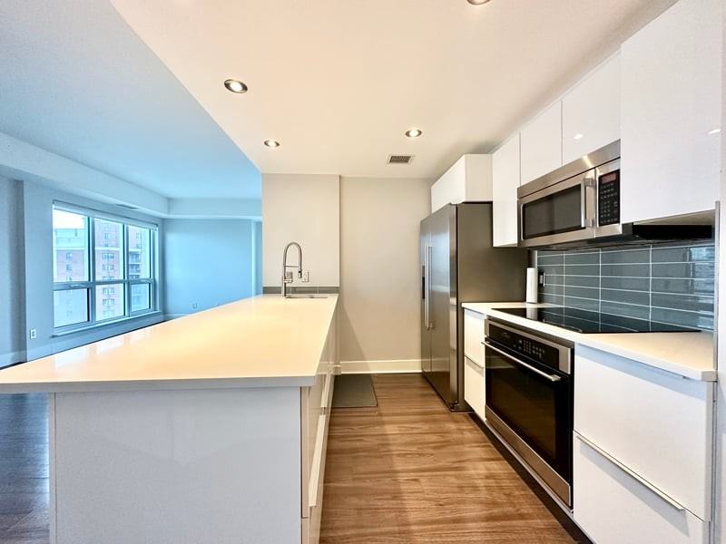 200 Rideau St Unit 1707 - Photo 2 of 13