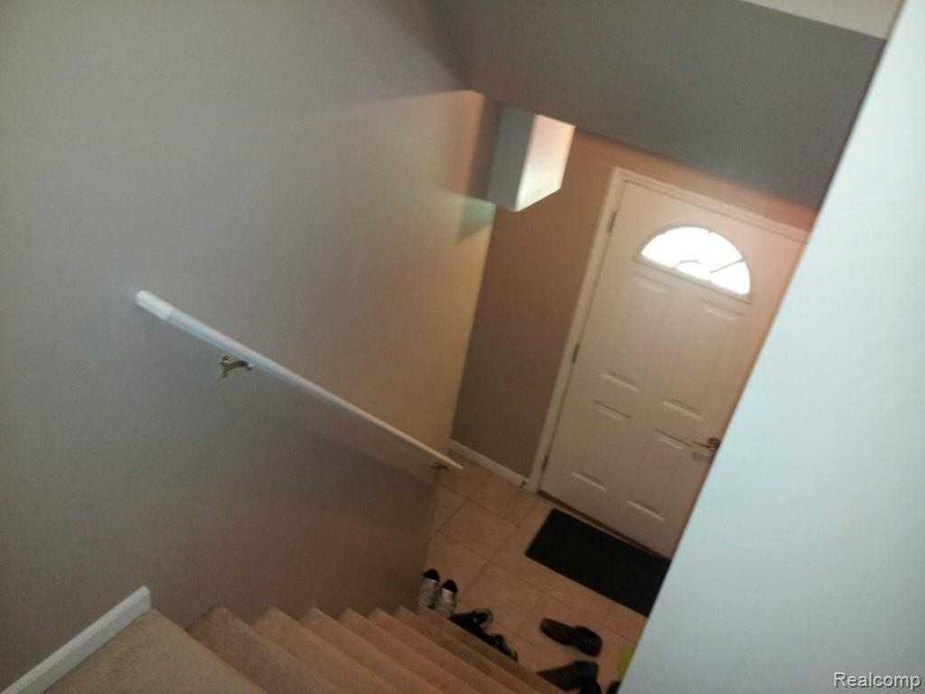 55198 Westchester Drive - Photo 2 of 7