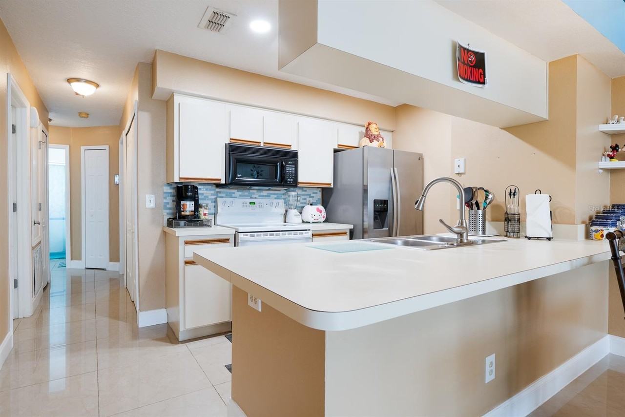 5012 Laguna Bay Cir #1 - Photo 7 of 27