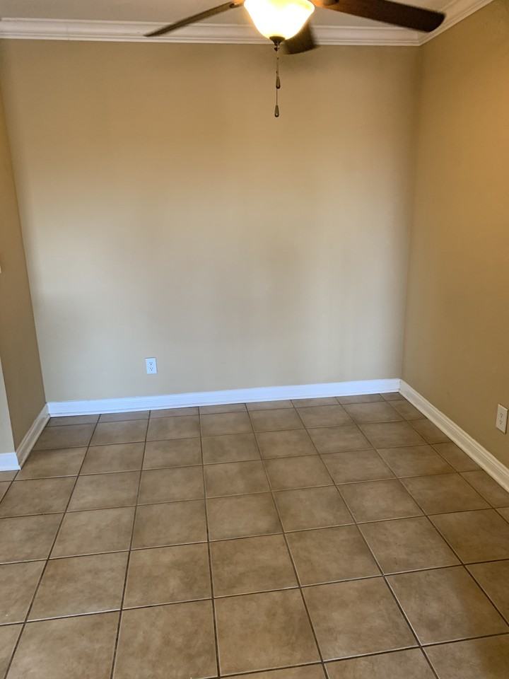 1010 La Terraza Cir #115 - Photo 3 of 8