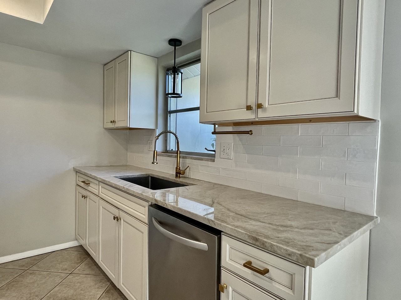 1943 Sky Dr #NA - Photo 4 of 26