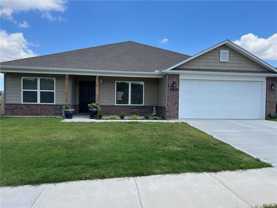 2960 W Mclaren Dr - Photo 1 of 1