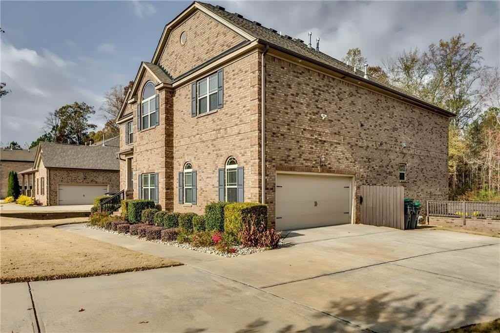 2216 Golden Eagle Dr - Photo 2 of 50