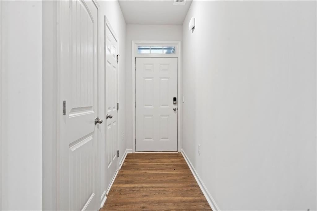 510 Stoneybrook Dr - Photo 3 of 17