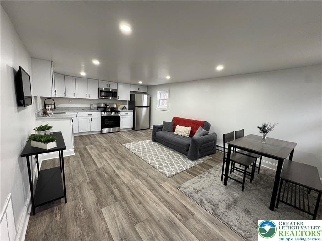 5444 Vera Cruz Rd - Photo 2 of 16